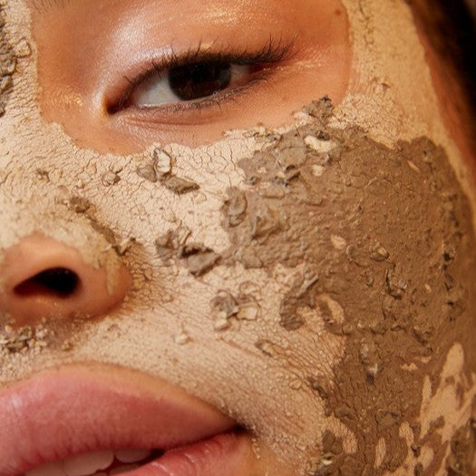 The Body Shop Himalayan Charcoal Purifying Glow Mask