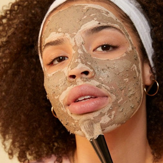 The Body Shop Himalayan Charcoal Purifying Glow Mask